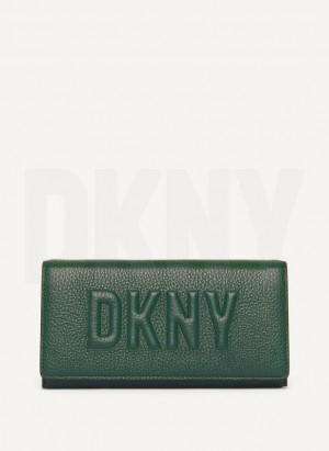 Green Women's DKNY Continental Raised Logo Wallets | Australia-D0704